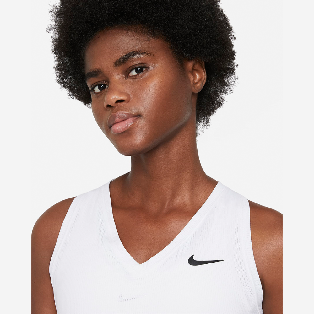 Nike Dri-Fit Victory Kadın Tenis Atleti Beyaz