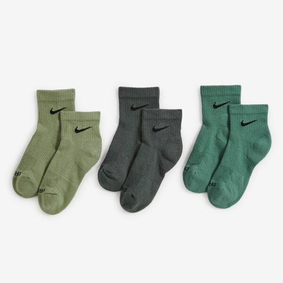 Nike Everyday Plus Cushioned Tenis Çorabı 3'lü paket