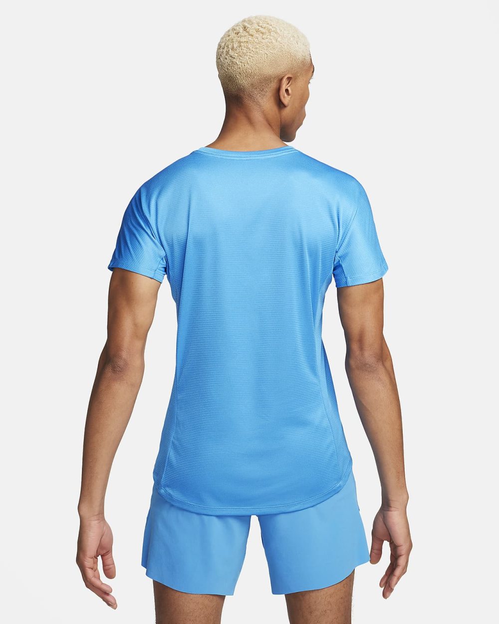 Nike Dri-FIT Rafa Challenger Erkek Tenis Tişörtü