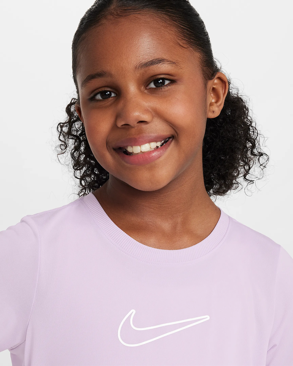 Nike One Fitted Dri-FIT Kısa Kollu Genç Kız Çocuk Tenis Tişörtü