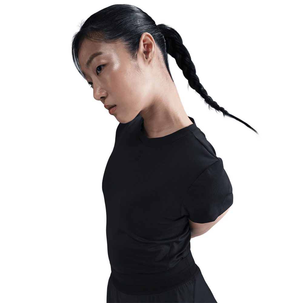 Nike Court Advantage Dri-FIT Kısa Kollu Kadın Tenis Tişörtü