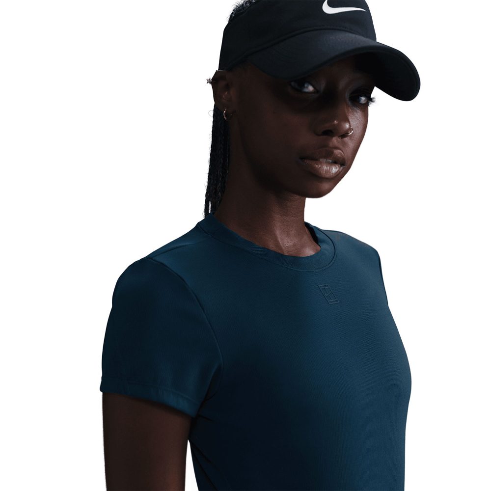 Nike Court Advantage Dri-FIT Kısa Kollu Kadın Tenis Tişörtü