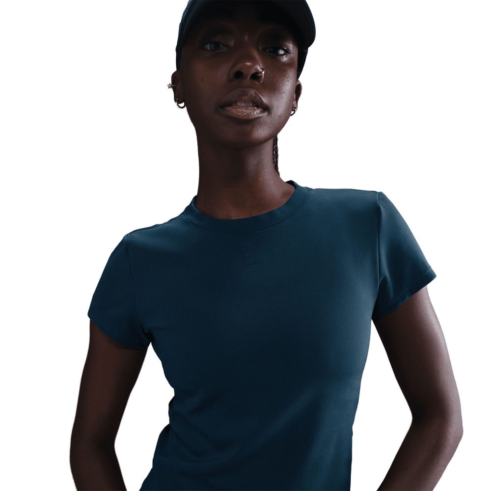 Nike Court Advantage Dri-FIT Kısa Kollu Kadın Tenis Tişörtü