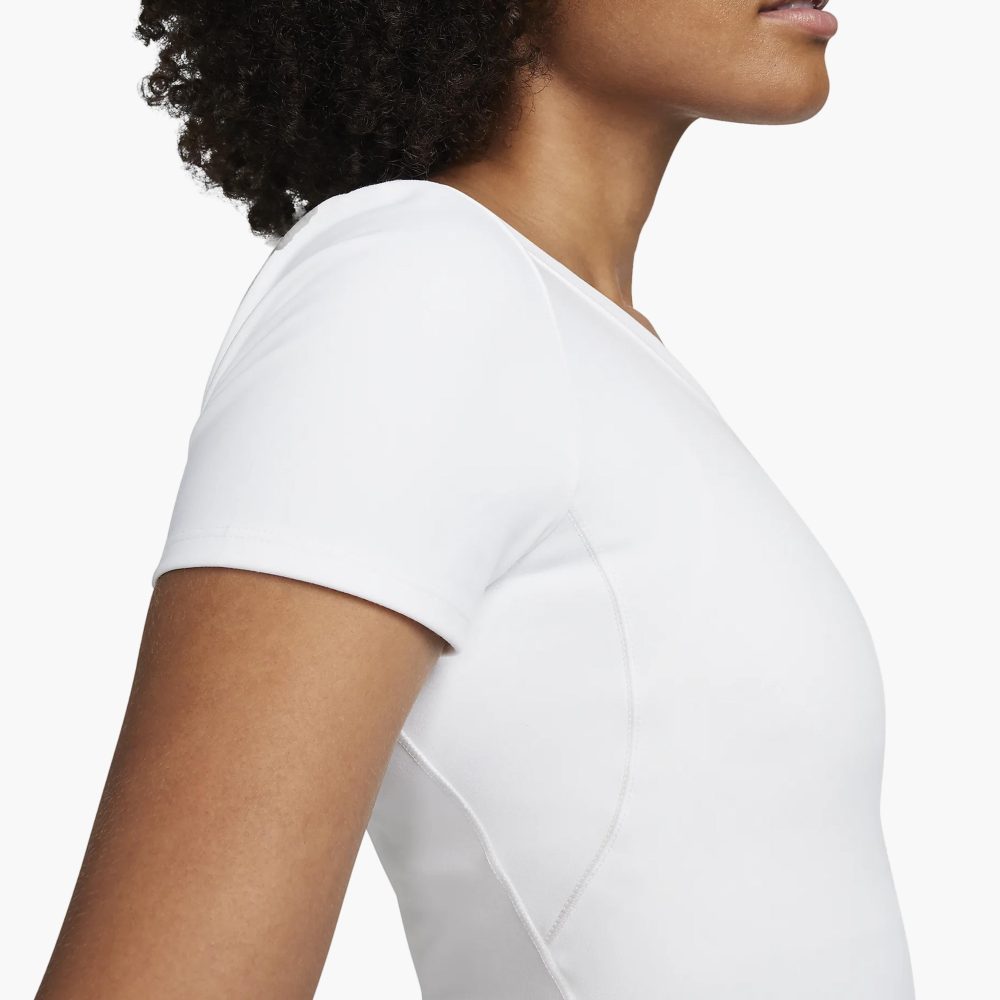 Nike One Fitted Dri-FIT Kısa Kollu Crop Kadın Tenis Tişörtü