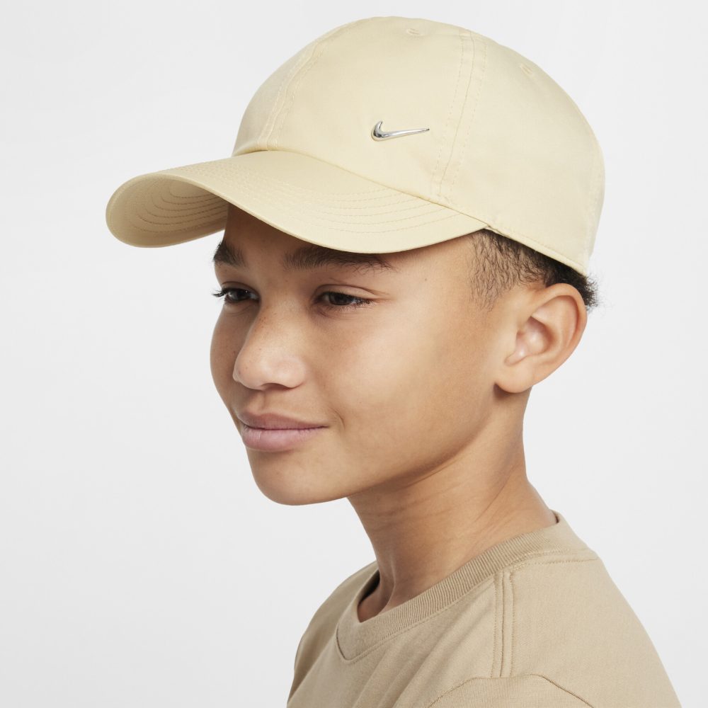 Nike Dri-FIT Club Yumuşak Metal Swoosh Çocuk Şapkası