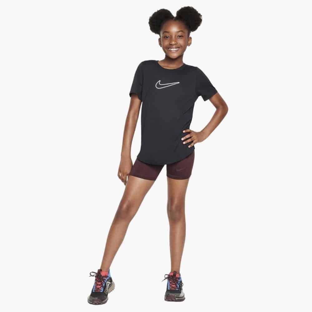 Nike One Fitted Dri-FIT Kısa Kollu Genç Kız Çocuk Tenis Tişörtü