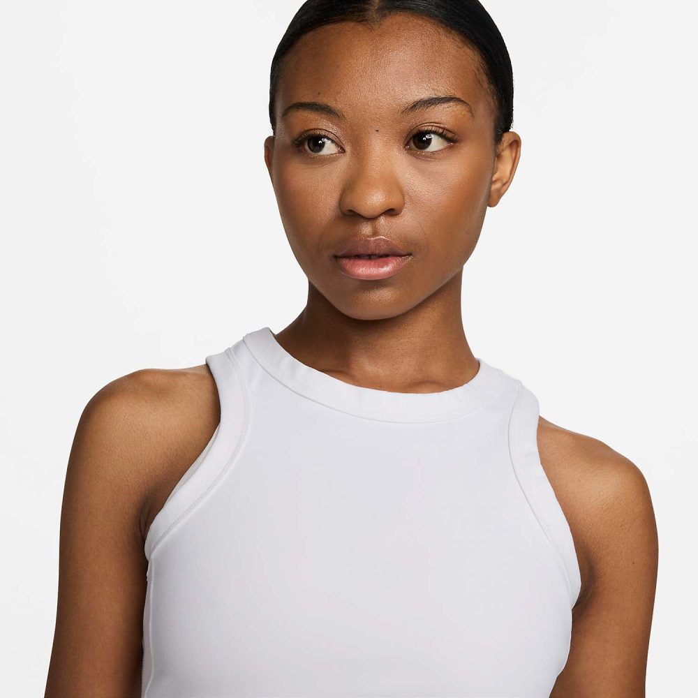 Nike One Fitted Dri-FIT Kadın Crop Atleti